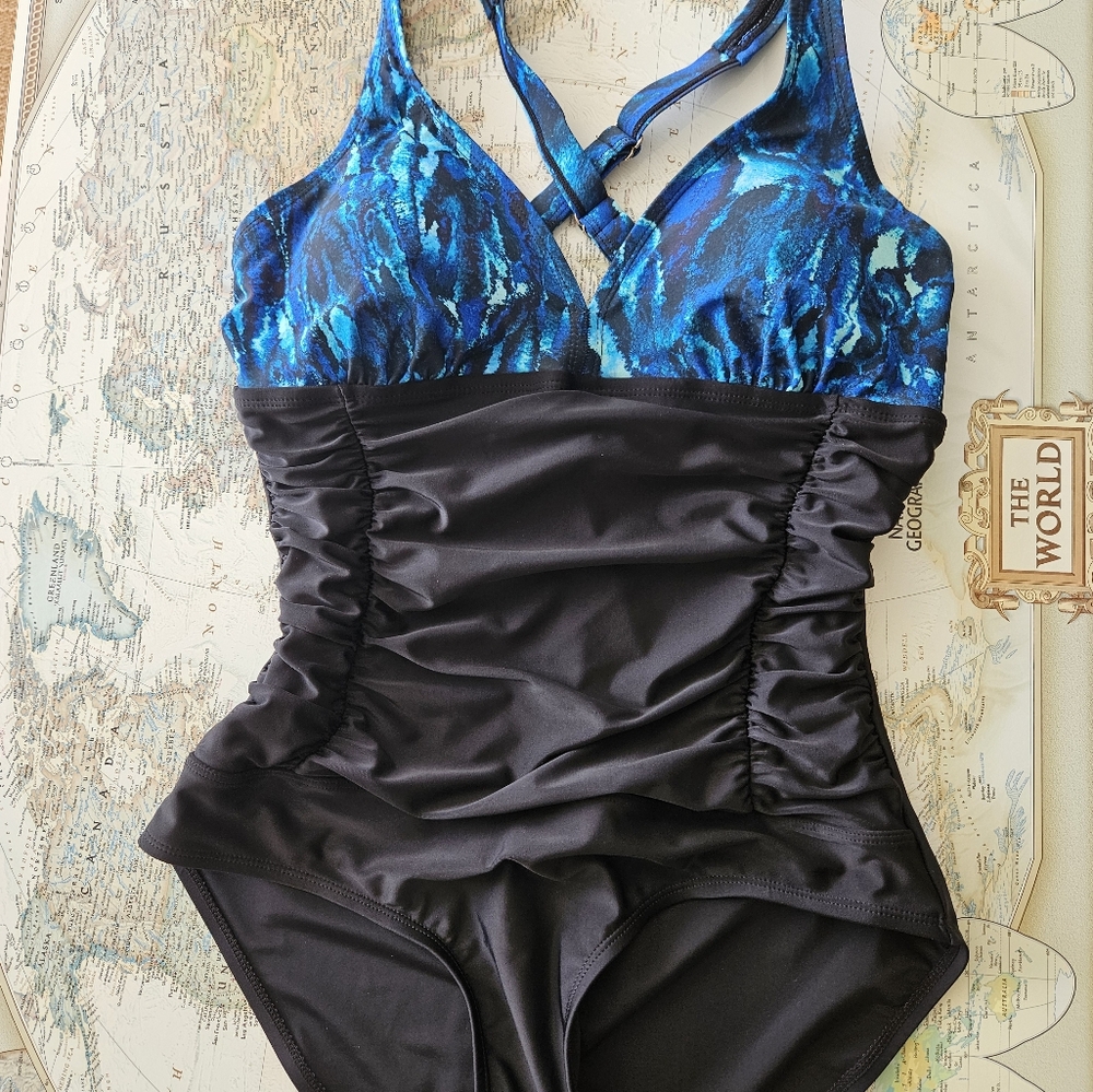 Size Large Onepiece Swimsuit